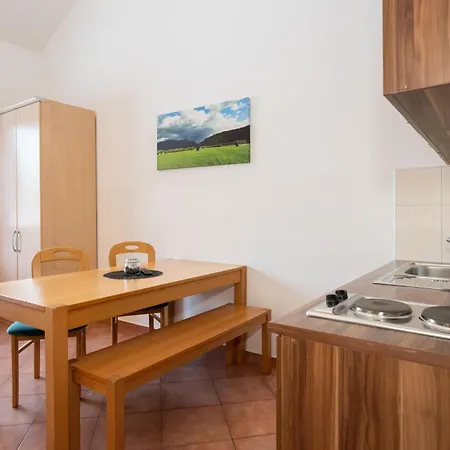 Apartmán Apartmentdorf Floesserstube